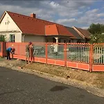 Kondas Haz * Doroske